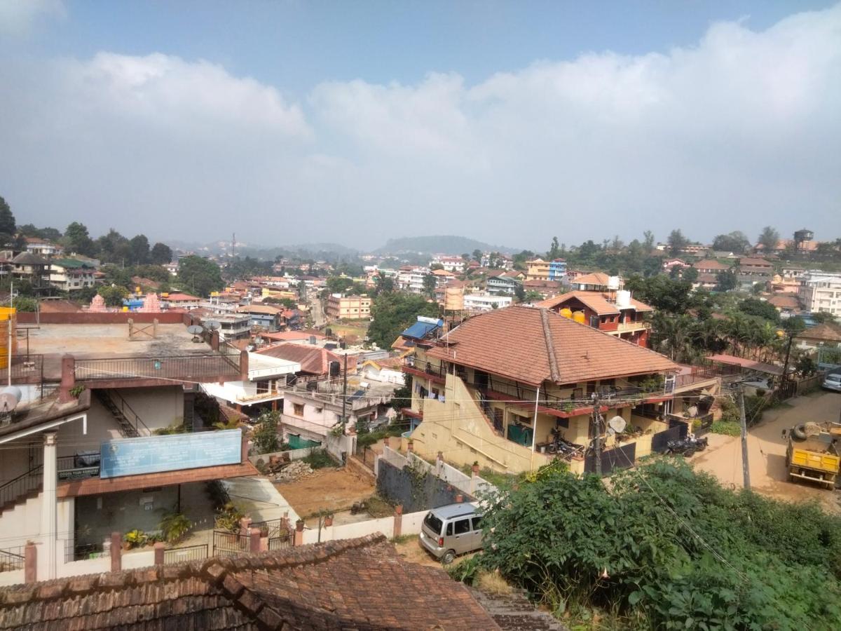 Prashanth Family Homestay Madikeri Exterior photo